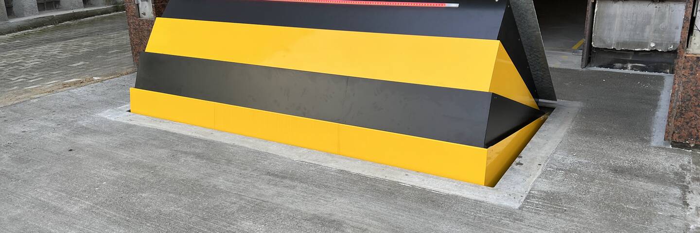 Výsuvné silniční bariéry jako těžký kalibr pro kontrolu vjezdu