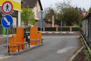 A simple and smaller parking system at the Albert supermarket