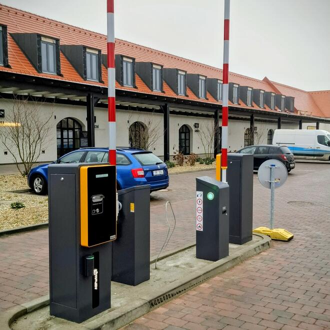 Parking system with several separate entrances in the new area of ​​Theresiánský dvůr