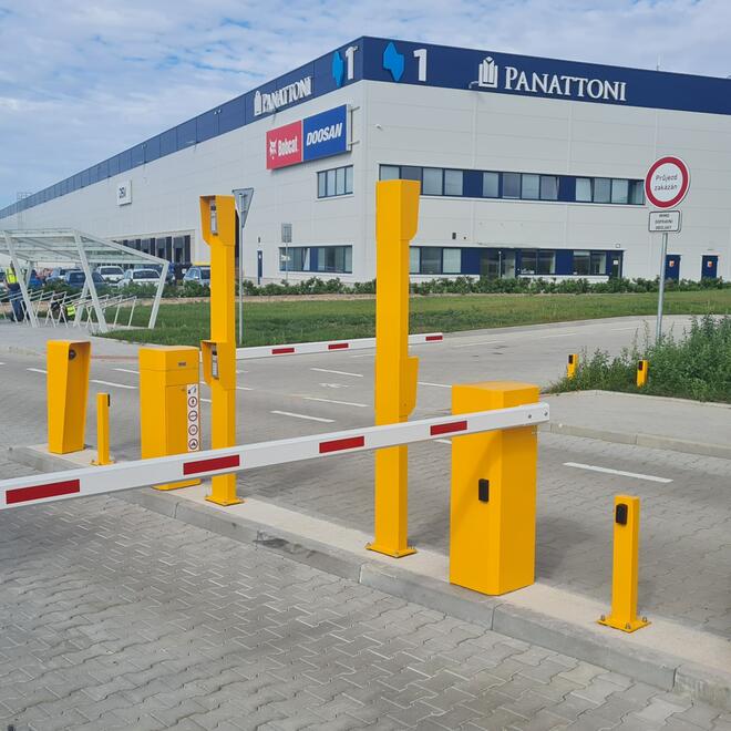 Průmyslové závory RB48 jako součást parkovacího systému