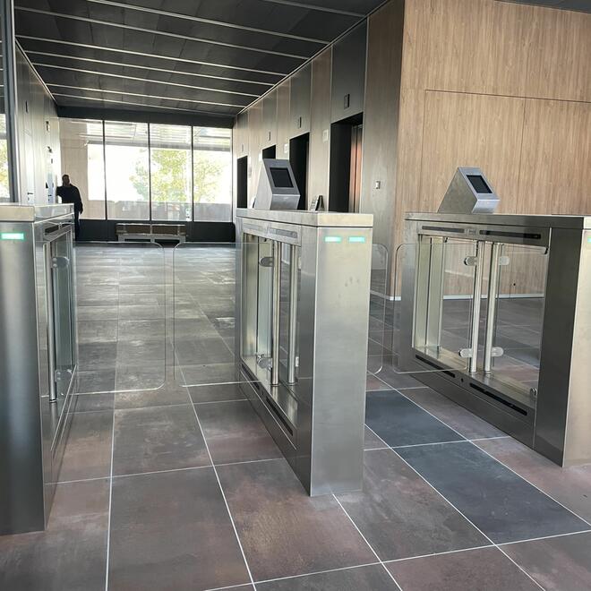 Vstupní turnikety typu Speedgate DMS 120