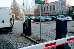 Modernization of barriers in a private parking lot in Jihlava
