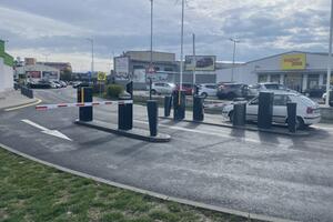 Smart parking system with separate cash register at Kaufland